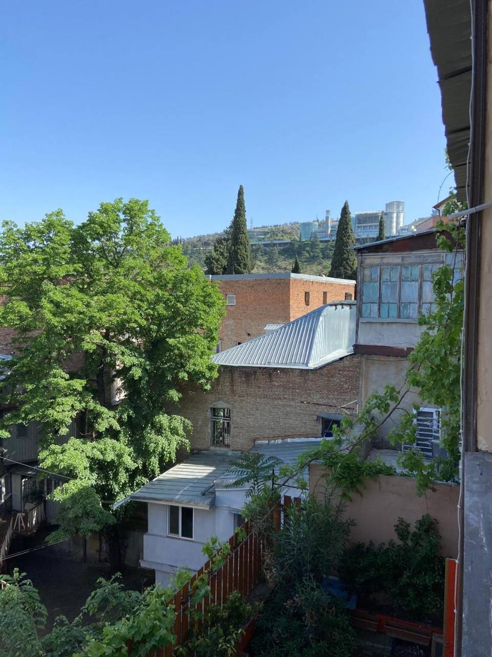 Hotel "Tbilisi Tales" In The Heart Of The Old City Exterior photo